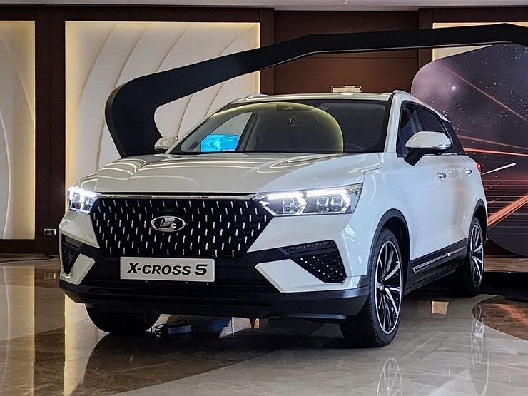 LADA X-Cross 5 LADA X-Cross 5